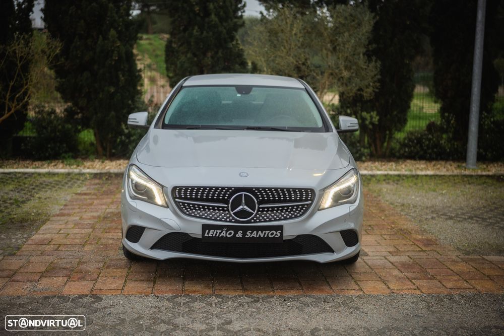 Mercedes-Benz CLA 220 CDI 7G-DCT Urban - 37