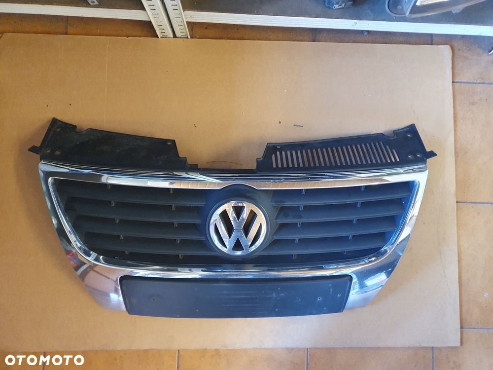 GRILL ATRAPA VW PASSAT B6 - 4
