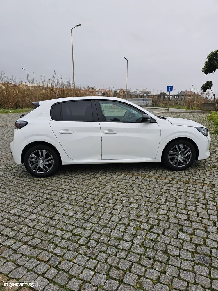 Peugeot 208 1.2 PureTech Active Pack - 4