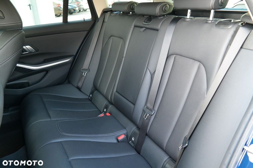 BMW Seria 3 - 15