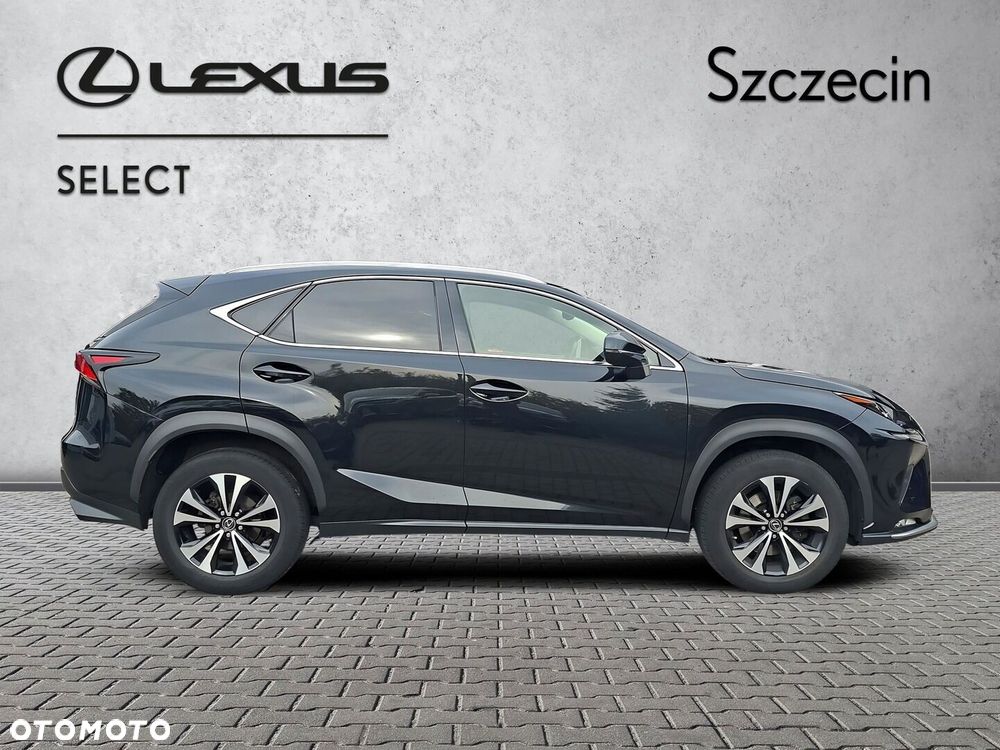 Lexus NX 300 F Impression AWD - 6