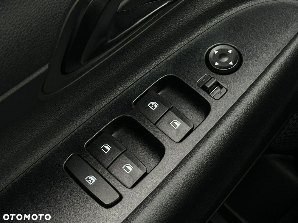 Hyundai i20 - 17
