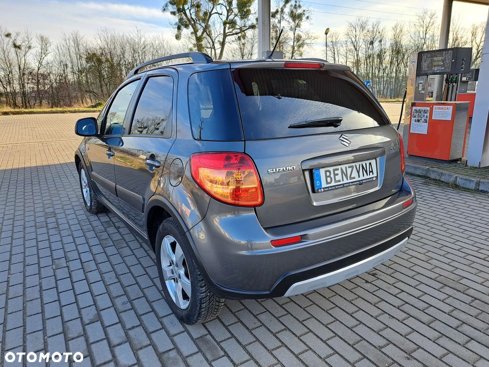 Suzuki SX4 - 9