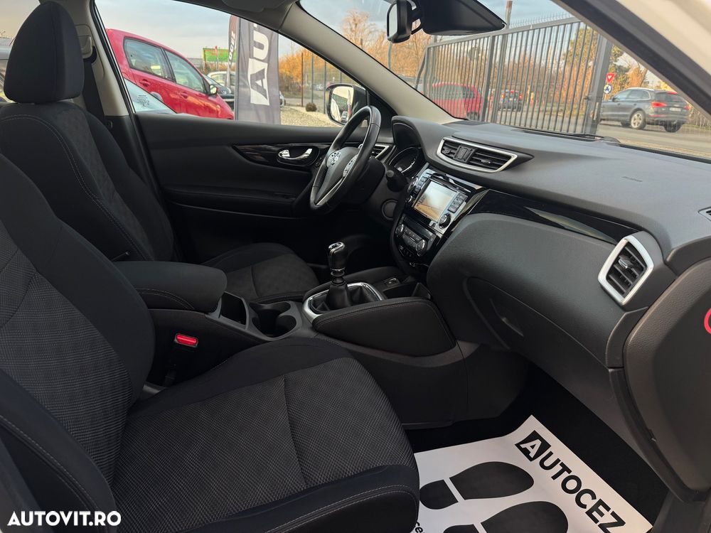 Nissan Qashqai 1.5 DCI N-Connecta - 11