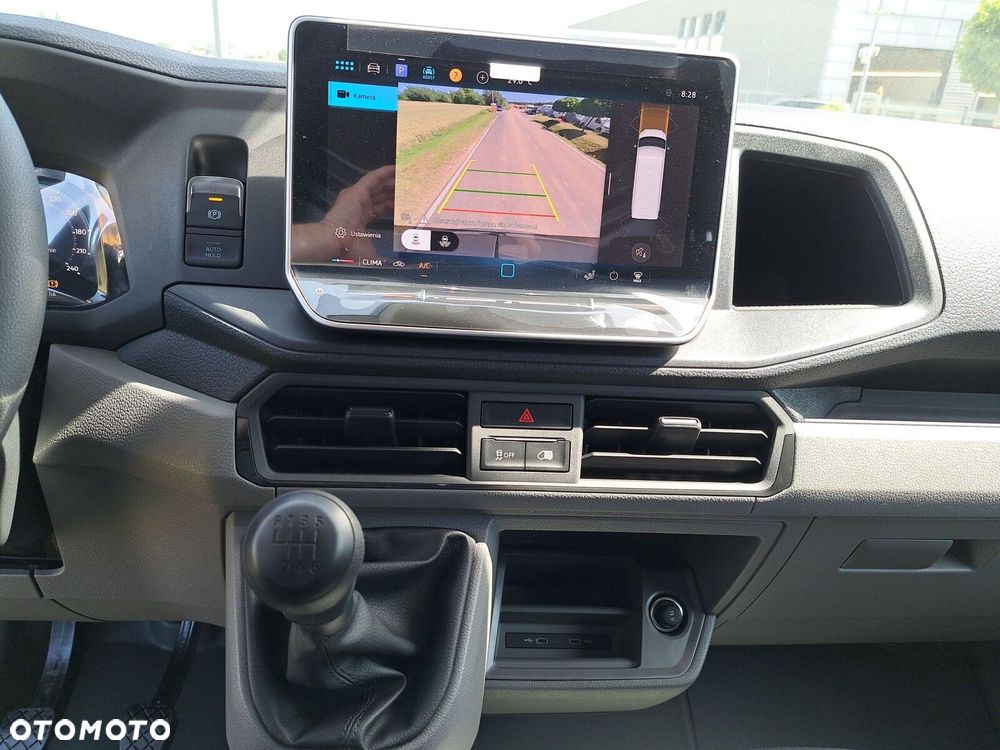 Volkswagen Crafter 35 furgon 140KM 3640 - 24