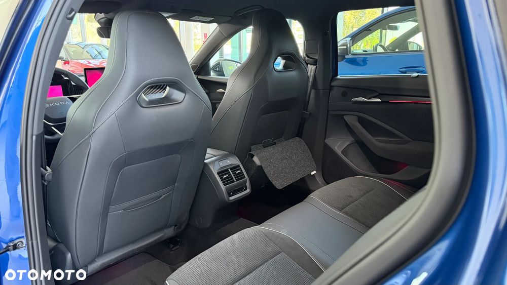 Skoda Superb 2.0 TDI SCR 4x4 Sportline DSG - 22