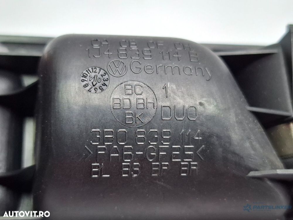 Maner interior usa dreapta spate VOLKSWAGEN PASSAT Variant 3B6 2000 - 2005 TDI AVB 3B0839114 - 2