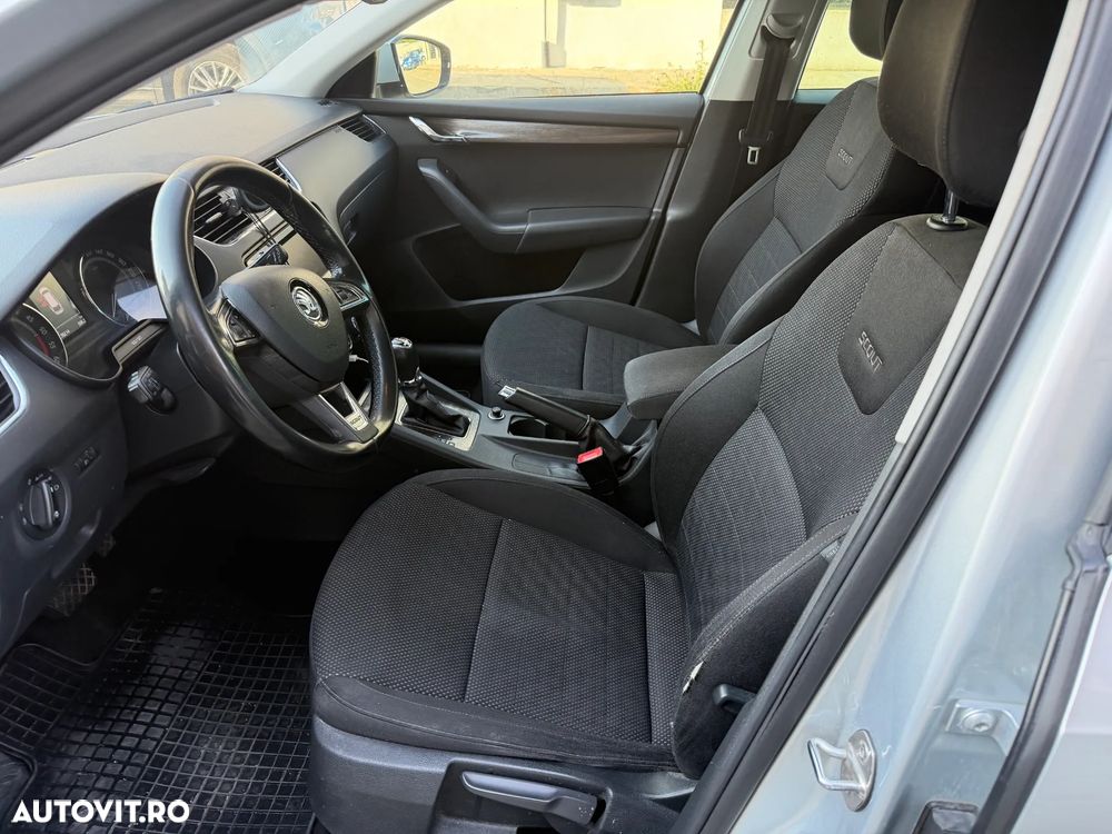 Skoda Octavia 2.0 TDI (Green tec) 4x4 DSG Scout - 7