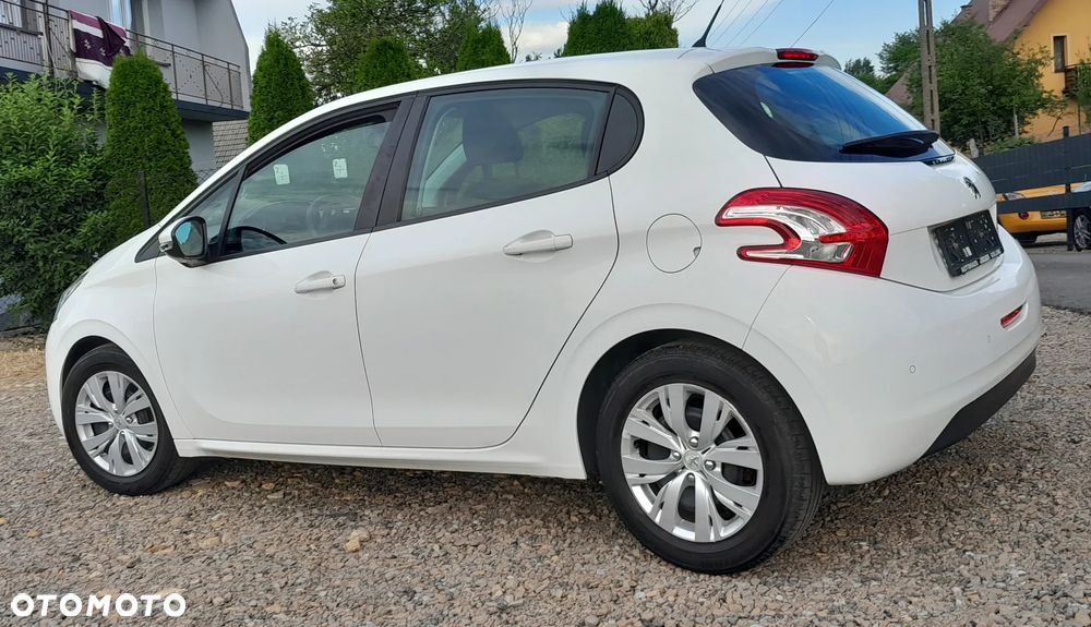 Peugeot 208 - 21