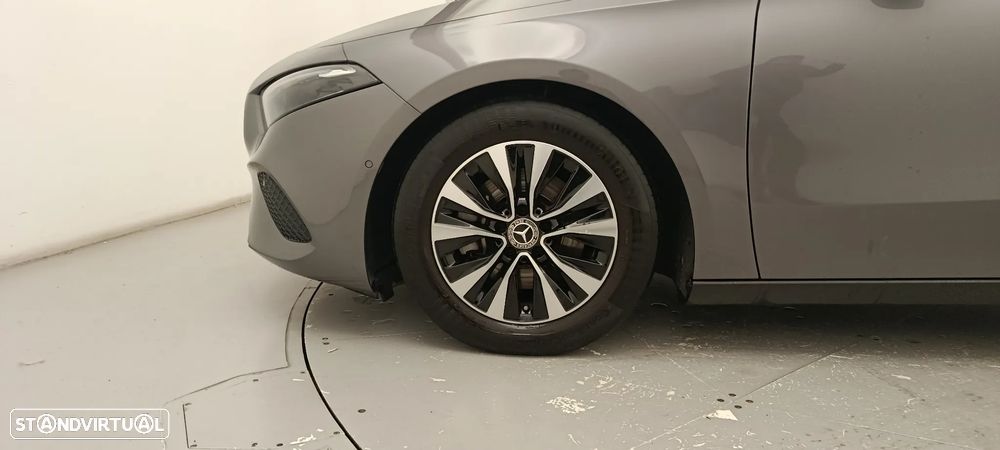 Mercedes-Benz A 200 Standard - 17