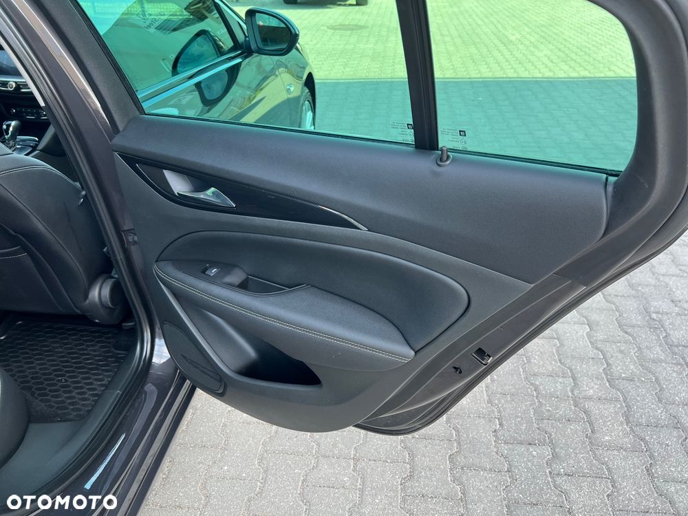 Opel Insignia 2.0 CDTI Elegance S&S - 20