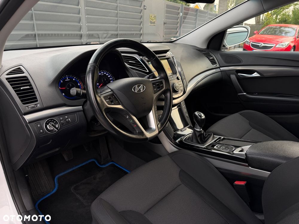 Hyundai i40 1.7 CRDi Comfort + - 10