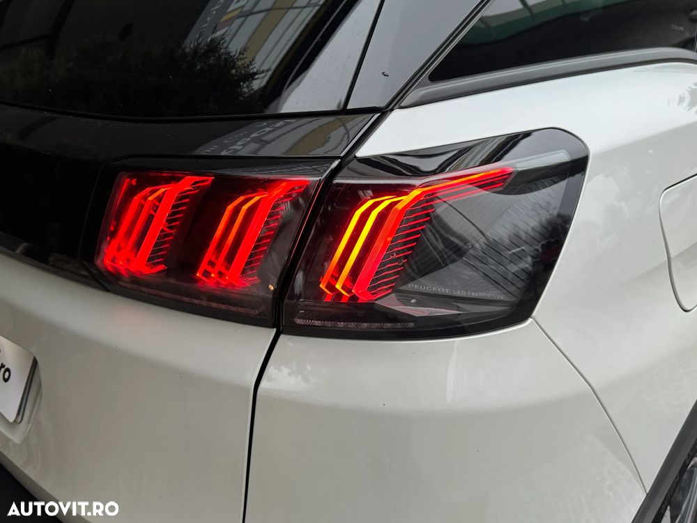 Peugeot 3008 1.2 PureTech 130 EAT8 Allure Pack - 31