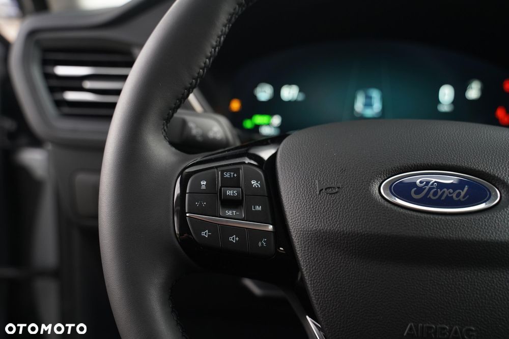 Ford Kuga 2.5 FHEV FWD Titanium - 18