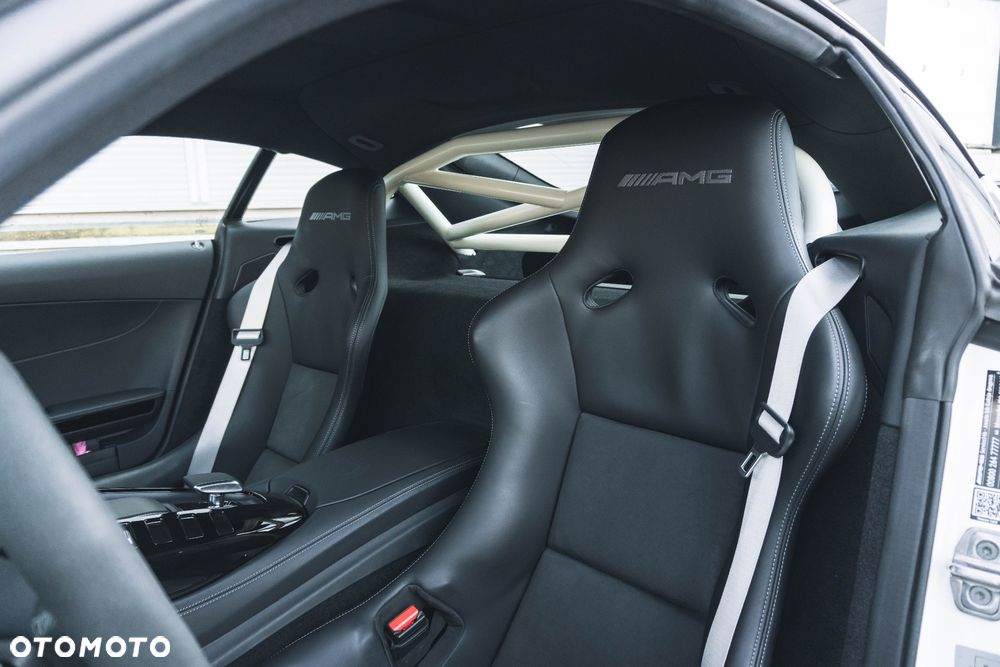 Mercedes-Benz AMG GT - 38