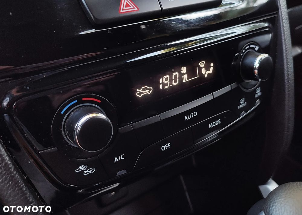 Suzuki Vitara - 11