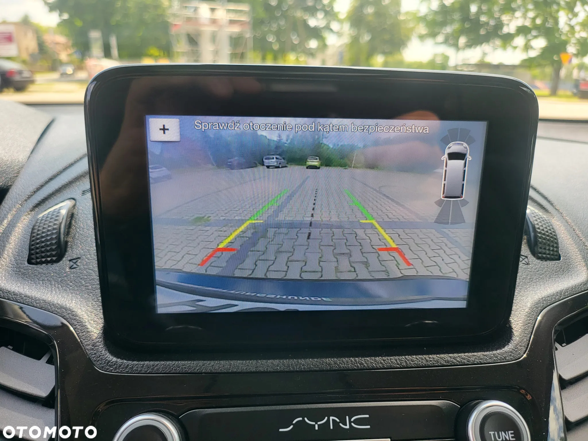 Ford Tourneo Connect Grand - 26