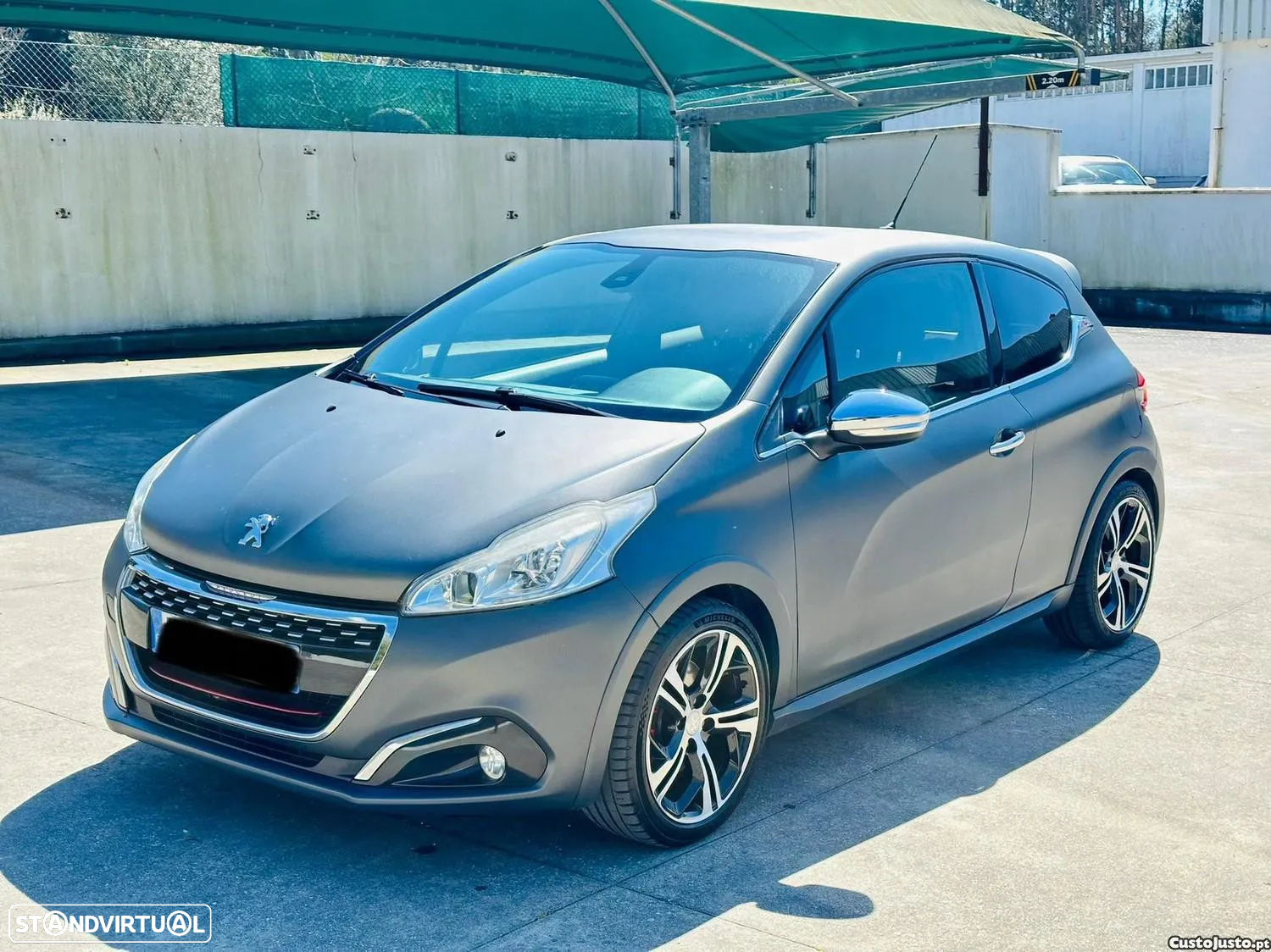 Peugeot 208 - 4