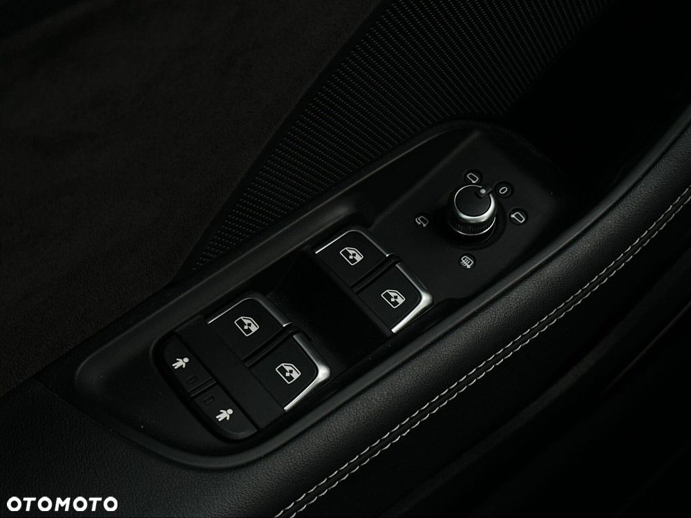 Audi RS3 Limousine 2.5 TFSI Quattro S tronic - 16