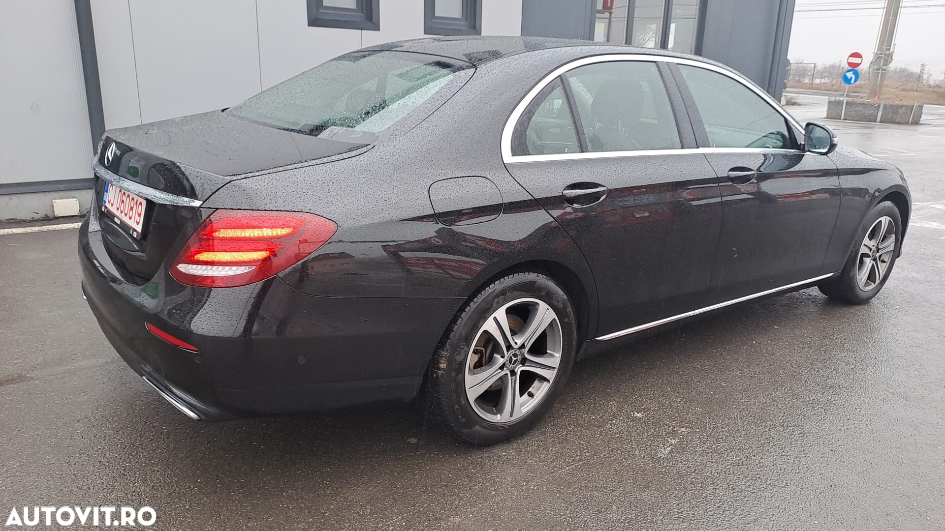 Mercedes-Benz E 220 d 9G-TRONIC - 13