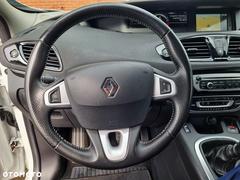 Renault Scenic dCi 160 Bose Edition - 14