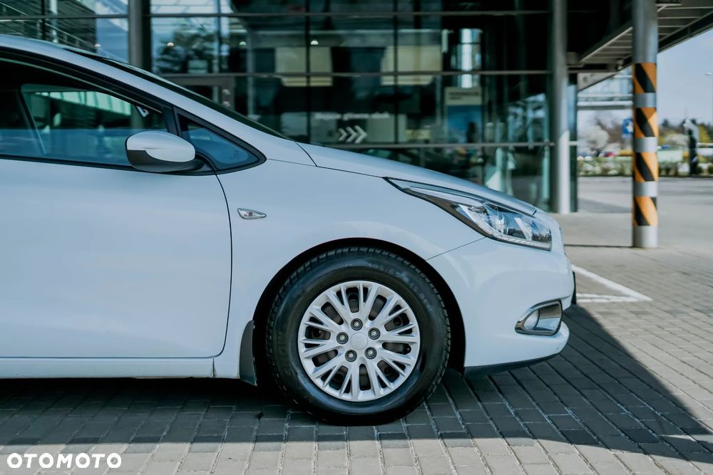 Kia Ceed 1.6 CRDi M - 10