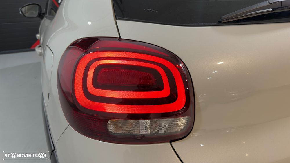 Citroën C3 Pure Tech Shine - 11
