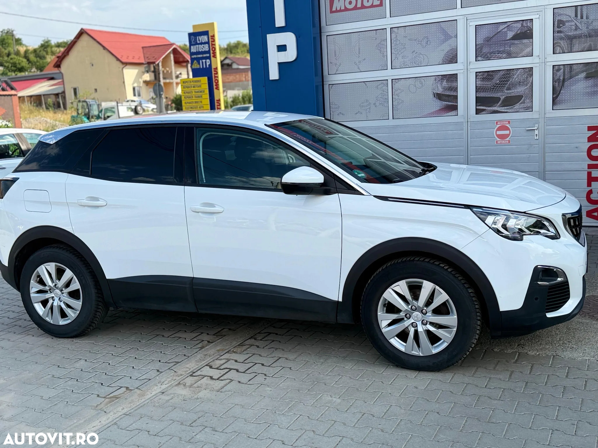 Peugeot 3008 1.2 PureTech Turbo S&S Active - 4