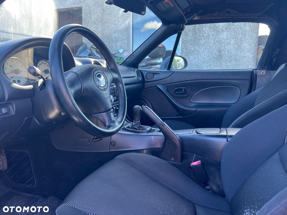 Mazda MX-5 1.6i 16V - 19