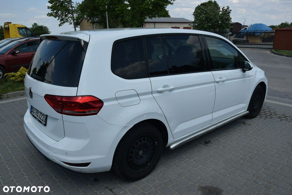 Volkswagen Touran 2.0 TDI BMT Comfortline DSG - 10