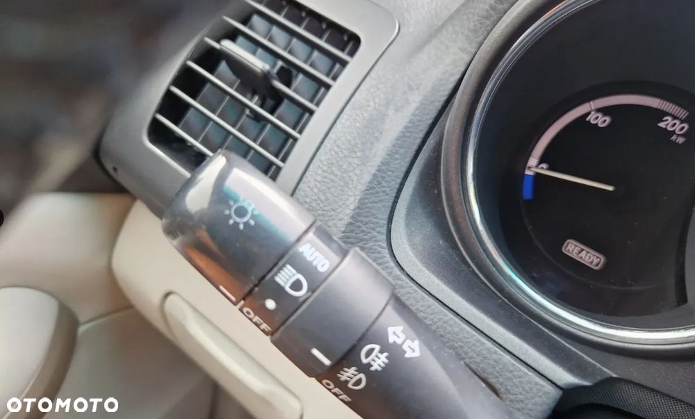 Lexus RX 400h Prestige - 28