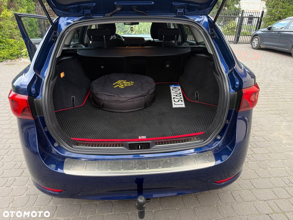 Toyota Avensis 2.0 Premium MS - 9