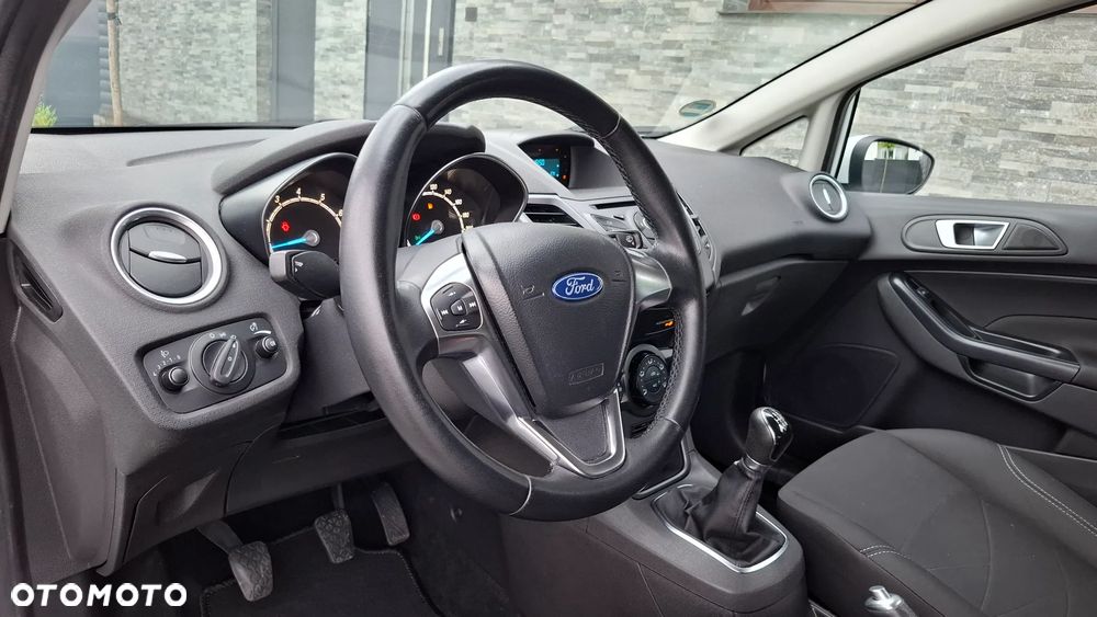 Ford Fiesta 1.25 Ambiente EU5 - 19