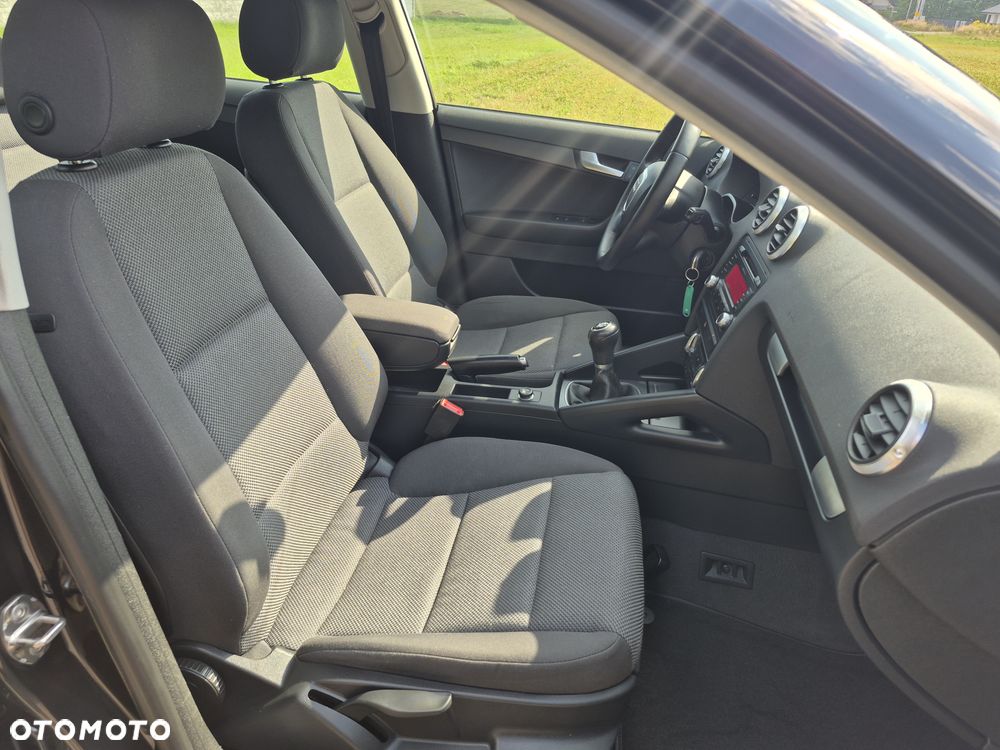 Audi A3 Sportback 1.6 Ambition - 12