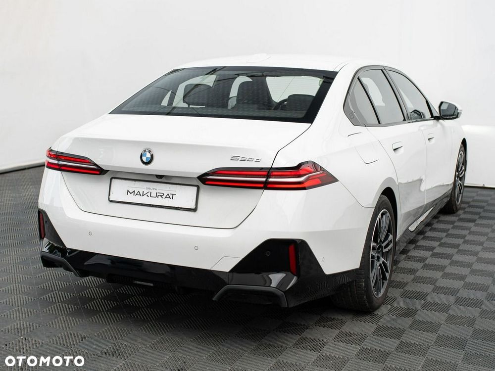 BMW Seria 5 520d mHEV M Sport - 6