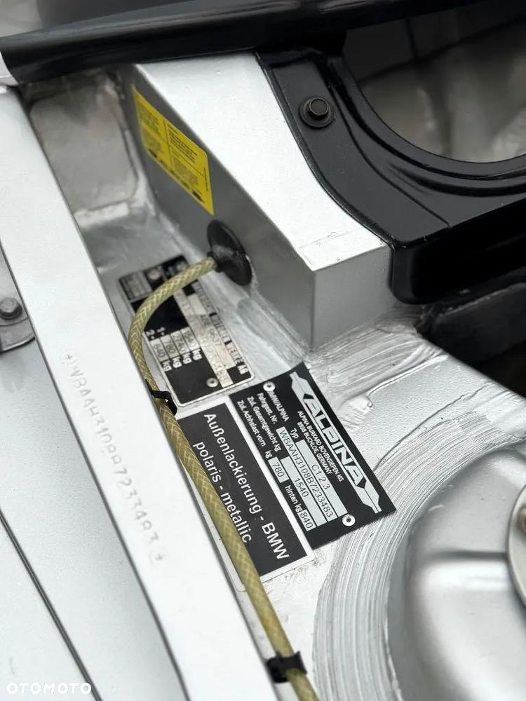 BMW Seria 3 323i - 8