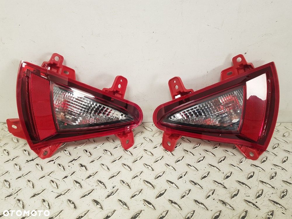 ORYGINALNY KOMPLET LAMPA PRZECIWMGIELNA TYLNA LEWA + PRAWA KIA SPORTAGE V 5 NQ5e 21-25 92405-R2000 - 2