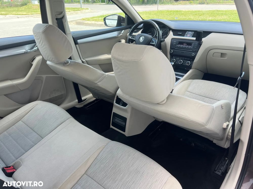 Skoda Octavia 1.6 TDI AMBITION - 30