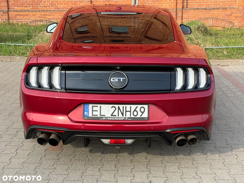 Ford Mustang - 6