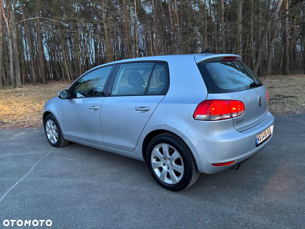 Volkswagen Golf 1.6 TDI DPF Highline - 2