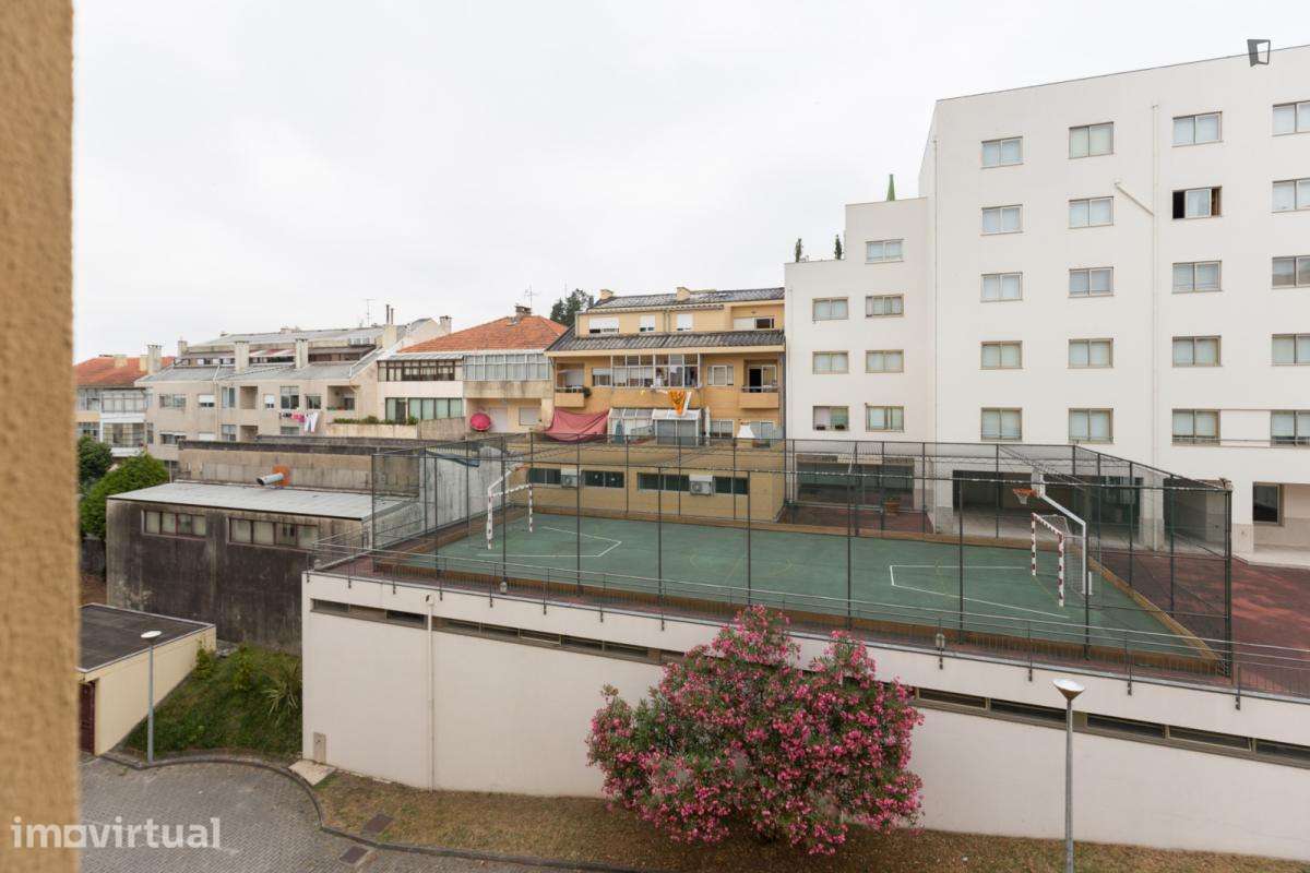 Quarto - localizado em Paranhos Porto - Grande imagem: 5/31