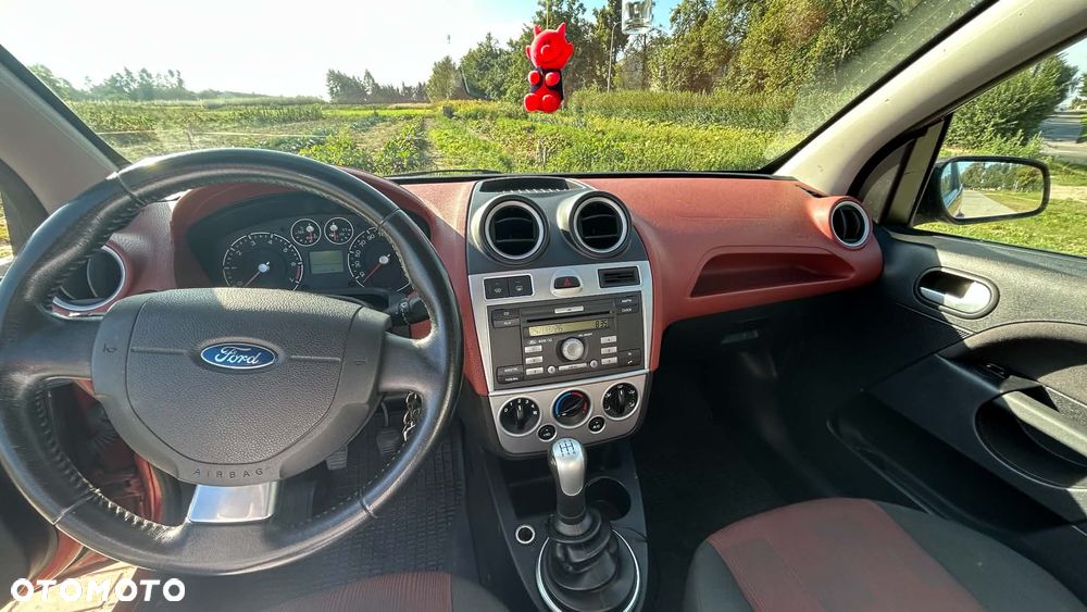 Ford Fiesta 1.3 - 6