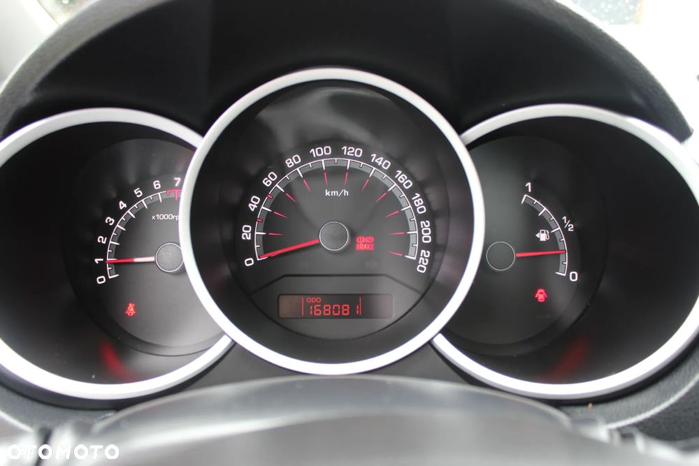 Kia Venga 1.4 S - 28