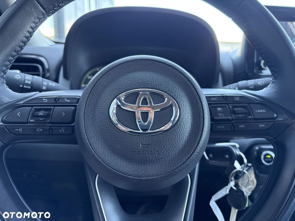 Toyota Yaris Hybrid 1.5 Comfort - 22