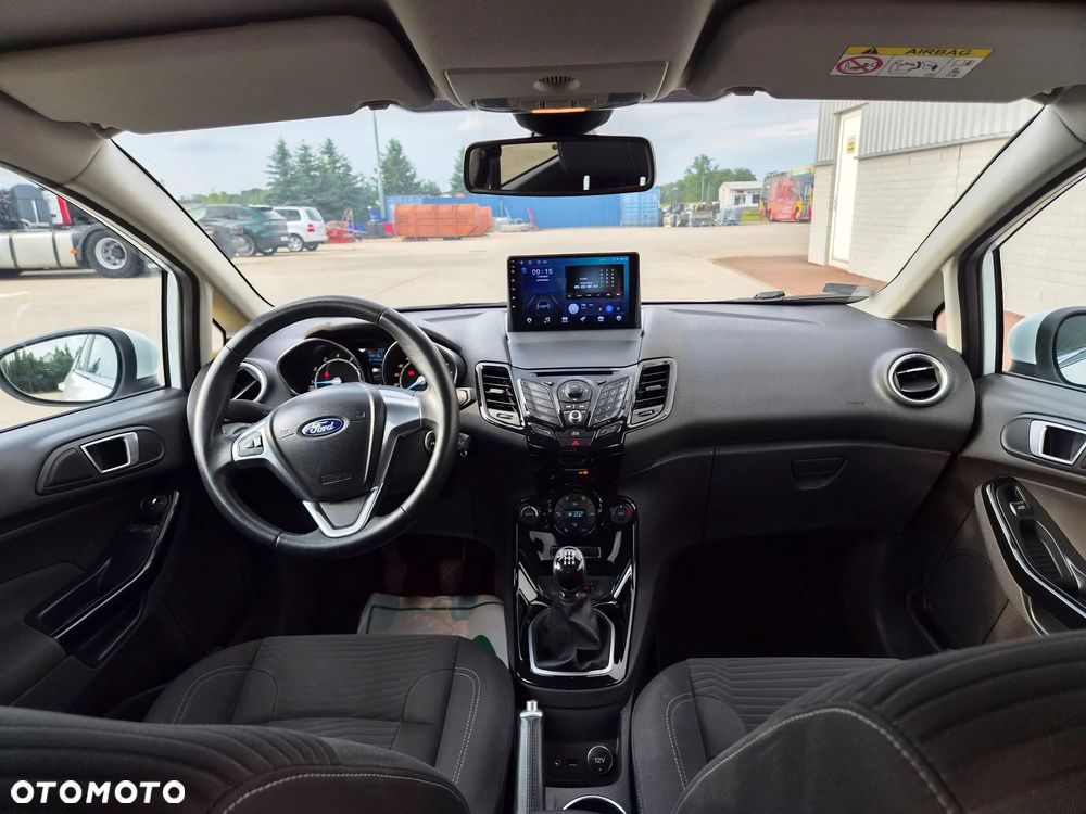 Ford Fiesta 1.0 EcoBoost STart-Stop Titanium - 14