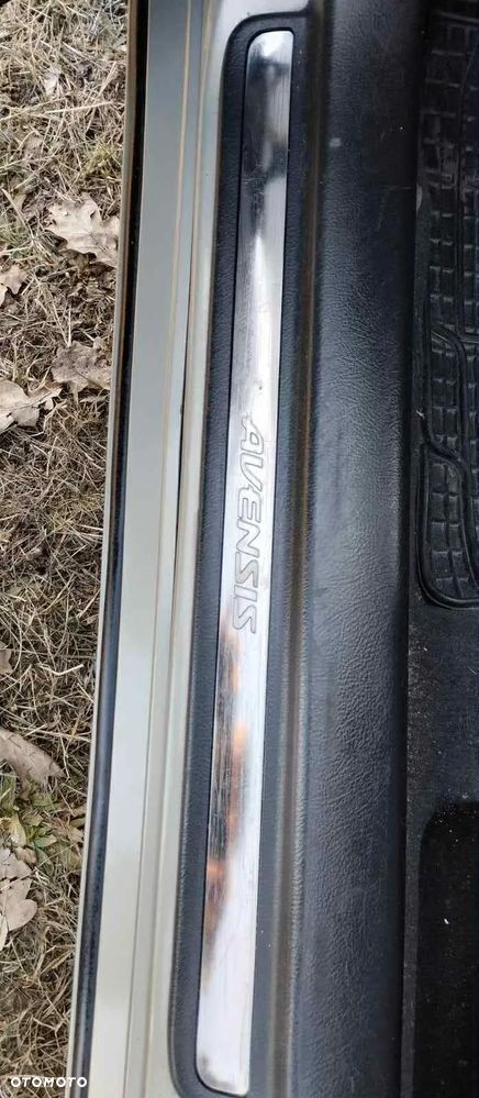 Toyota Avensis 2.0 D-4D Combi - 7