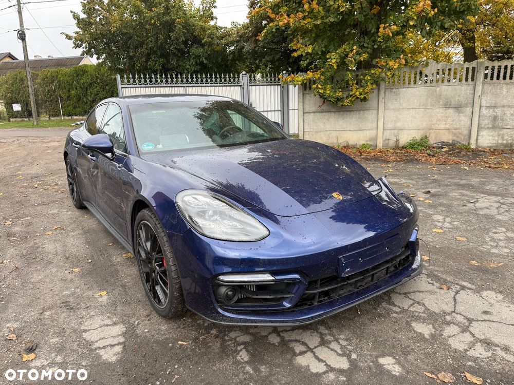 Porsche Panamera GTS - 17
