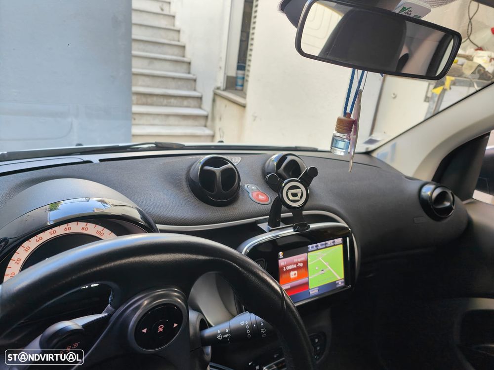 Smart ForTwo Coupé EQ passion - 18