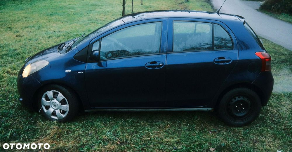 Toyota Yaris - 37