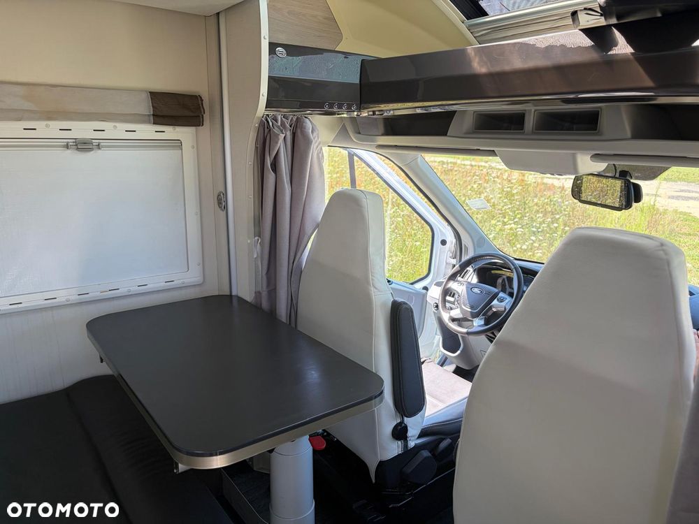 Ford Transit Challenger - 19